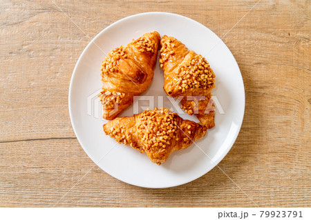 fresh croissant with peanut 79923791