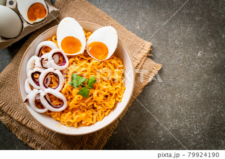 instant noodles salt egg flavour with squid or octopus instant noodles salt egg flavour with squid or octopus 79924190