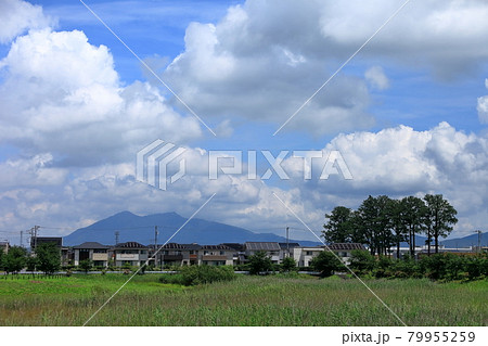 筑波山と夏の雲 筑波山と夏の雲 79955259