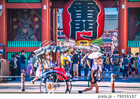 日本の東京都市景観 4度目宣言下。衝撃の1410人。五輪“狂行”、賑わう浅草寺もう平時…=7月17日 日本の東京都市景観 4度目宣言下。衝撃の1410人。五輪“狂行”、賑わう浅草寺もう平時…=7月17日 79956187