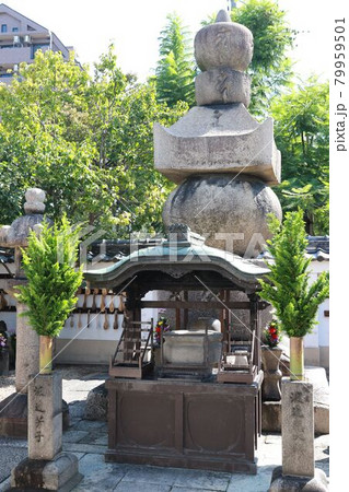 一心寺の境内にある本多忠朝の墓 一心寺の境内にある本多忠朝の墓 79959501