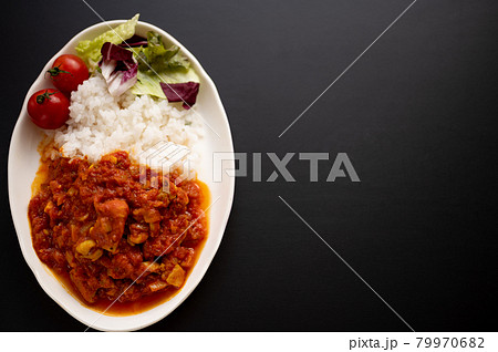 ルーを使わず三種のスパイスで作るスパイスカレー 79970682