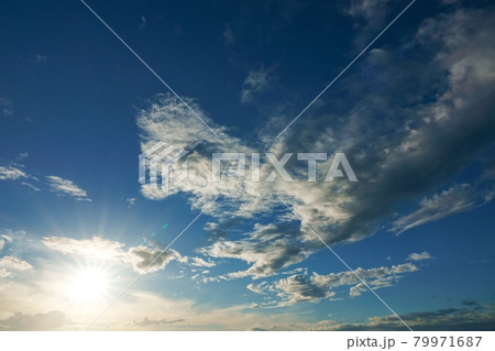 朝空と雲 79971687