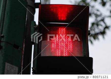 信号 信号機 合図 80071121