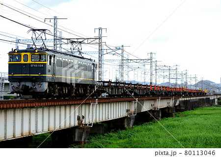 山陽本線を走るEF651124ロングレール輸送列車 山陽本線を走るEF651124ロングレール輸送列車 80113046