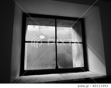 古い洋風建築の出窓 古い洋風建築の出窓 80115993