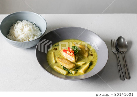 green curry with rice 80141001