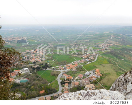 イタリア　サンマリノ共和国　風景 80227683