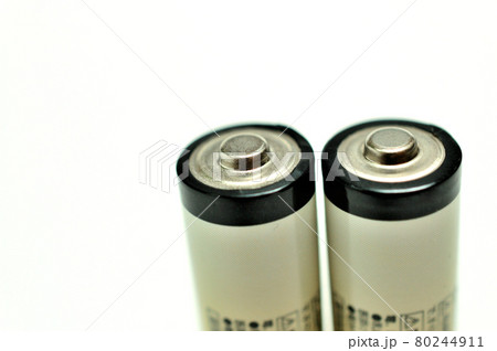 乾電池のプラス側 80244911
