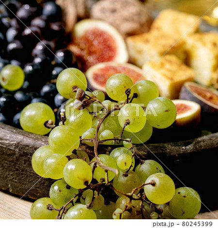 Wine appetizers with grapes Wine appetizers with grapes 80245399