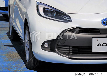 自動車イメージ　新型アクアのフロントマスク 80255049