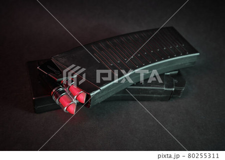 Lipstick charged in magazines from a shotgun 80255311