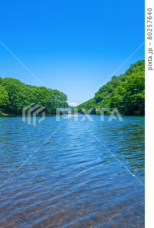 中木ダム 妙義湖 静寂な初夏の周辺景色 中木ダム 妙義湖 静寂な初夏の周辺景色 80257640