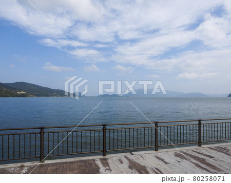 和田港成海緑地から眺める若狭湾の景色 和田港成海緑地から眺める若狭湾の景色 80258071