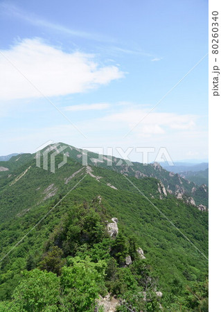 滝 登山 雲 80260340