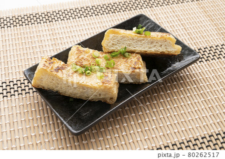 新潟県 長岡市の名産　栃尾の油揚げ 80262517