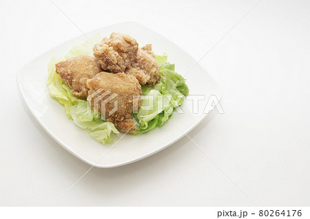 鶏の唐揚げ 鶏の唐揚げ 80264176