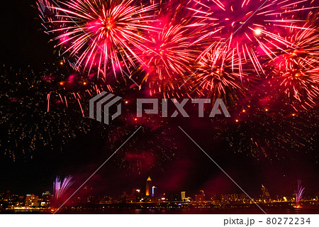 カラフル 多彩 色とりどり 80272234