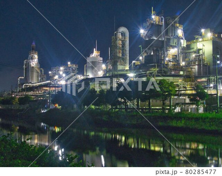 新潟市　工場夜景 80285477