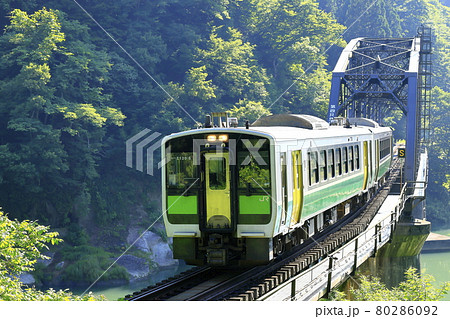 夏の只見線 80286092