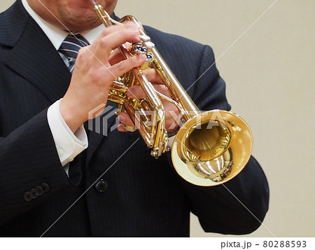 トランペットの演奏 80288593