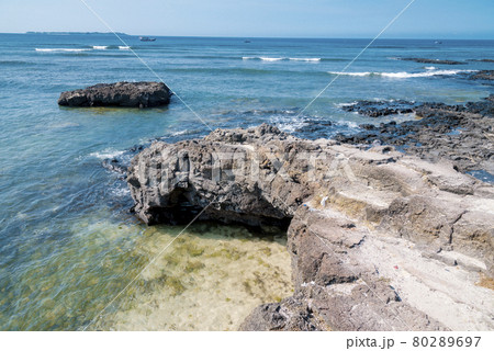 To Vo gate ( The stone gate arch) on Ly Son Island, Quang Ngai Province, Vietnam To Vo gate ( The stone gate arch) on Ly Son Island, Quang Ngai Province, Vietnam 80289697