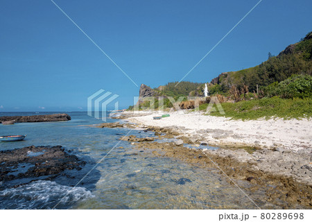 To Vo gate ( The stone gate arch) on Ly Son Island, Quang Ngai Province, Vietnam To Vo gate ( The stone gate arch) on Ly Son Island, Quang Ngai Province, Vietnam 80289698
