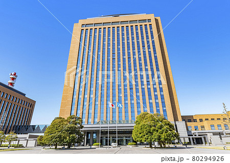 石川県金沢市 快晴の石川県庁 石川県金沢市 快晴の石川県庁 80294926