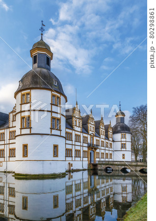 Neuhaus Castle in Paderborn, Germany Neuhaus Castle in Paderborn, Germany 80298861