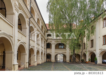 Alumnatas Courtyard, Vilnius, Lithuania 80301613