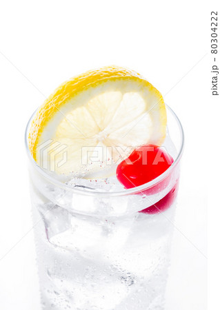 Classic Tom Collins cocktail Classic Tom Collins cocktail 80304222