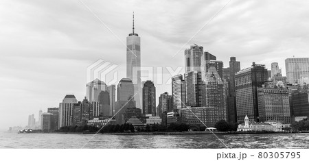 Panoramic view of Lower Manhattan, New York City, USA Panoramic view of Lower Manhattan, New York City, USA 80305795
