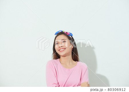 Woman portrait natural beautiful 80306912