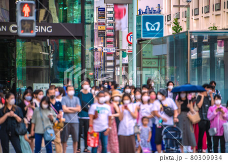 日本の東京都市景観 4度目宣言下。戦慄の1979人。五輪“狂行”、銀座はもはや平時…=7月22日 日本の東京都市景観 4度目宣言下。戦慄の1979人。五輪“狂行”、銀座はもはや平時…=7月22日 80309934