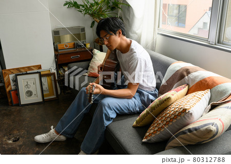 男性ポートレート 80312788