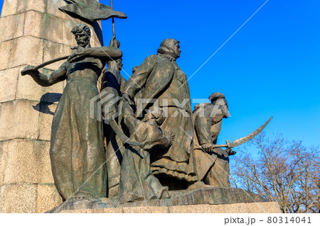 Monument to the heroes of the liberation war 1648-1654 (part of monument to Bohdan Khmelnytsky) in Chyhyryn, Ukraine Monument to the heroes of the liberation war 1648-1654 (part of monument to Bohdan Khmelnytsky) in Chyhyryn, Ukraine 80314041