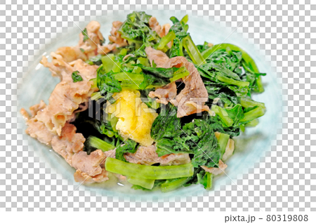 家庭的で素朴な自家製の「豚もも肉と大根葉の炊いたん」水彩画風  絵手紙 80319808