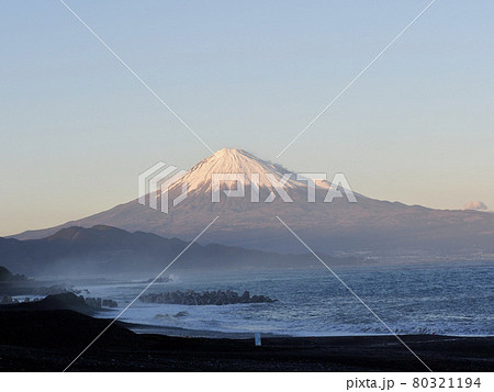三保松原からの富士山 80321194