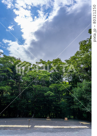 雨の伊勢神宮　大祓と周辺の風景 80321250