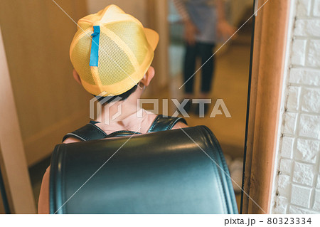 小学生の帰宅 小学生の帰宅 80323334