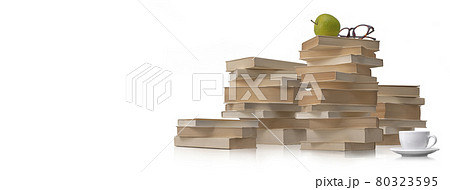 本 読書のイメージ 本 読書のイメージ 80323595