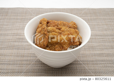 新潟県名物 タレカツ丼（手作り） 80325611