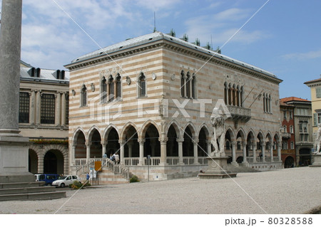 ウーディネ 80328588