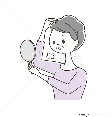 薄毛で悩むシニア女性 薄毛で悩むシニア女性 80330565