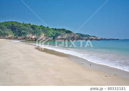 【千鳥ヶ浜海水浴場】 三重県鳥羽市相差町千鳥ヶ浜 80332181