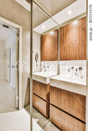 Interior design of beautiful and elegant bathroom Interior design of beautiful and elegant bathroom 80334376