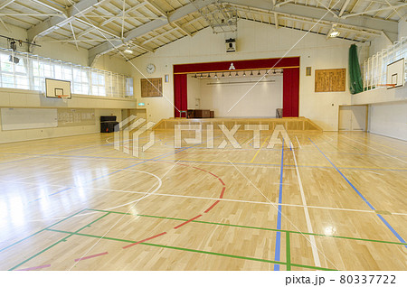 学校の体育館 学校の体育館 80337722
