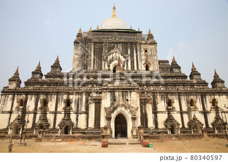 ダビニュ寺院（バガン、ミャンマー） 80340597