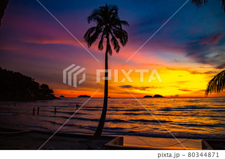 Klong Prao Beach during Sunset in koh Chang, Trat, Thailand Klong Prao Beach during Sunset in koh Chang, Trat, Thailand 80344871