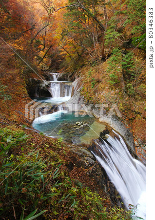 七ツ釜五段の滝(西沢渓谷) 七ツ釜五段の滝(西沢渓谷) 80346383